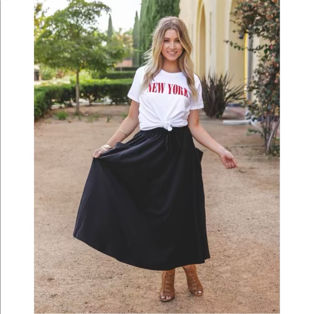 Tickled teal black two pocket skirt